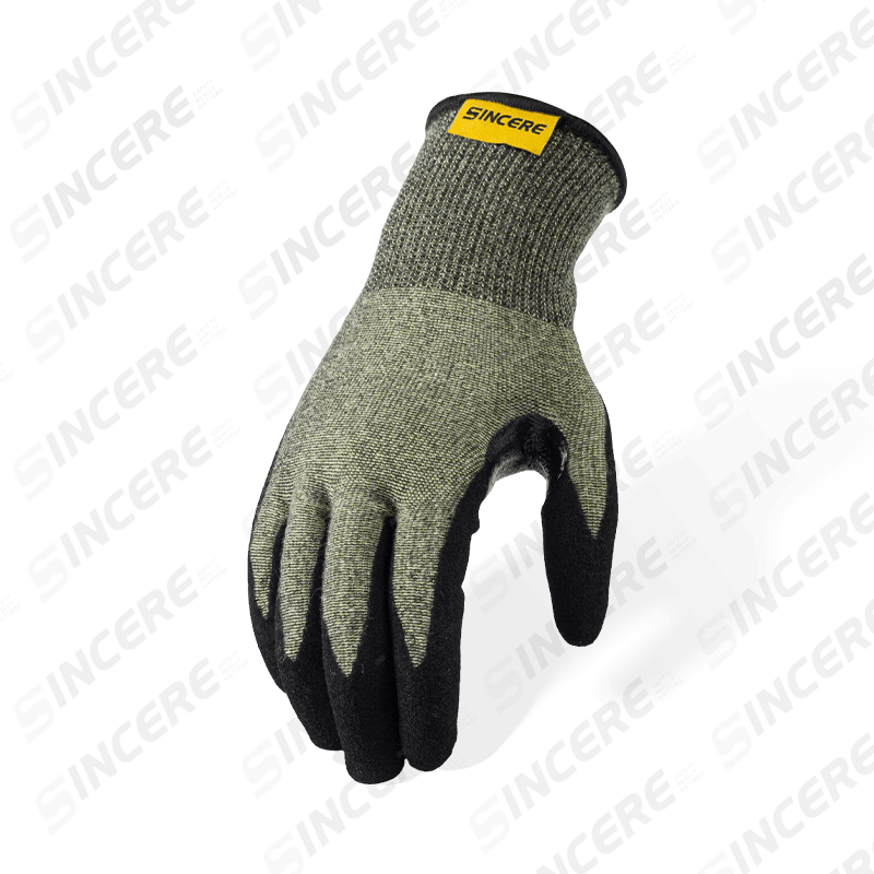 قفازات مقاومة للقطع من نوع Aramid ANSI A6 مقاس 15 مع راحة يد رملية من النتريل الأسود ومنطقة بين الفخذين معززة
